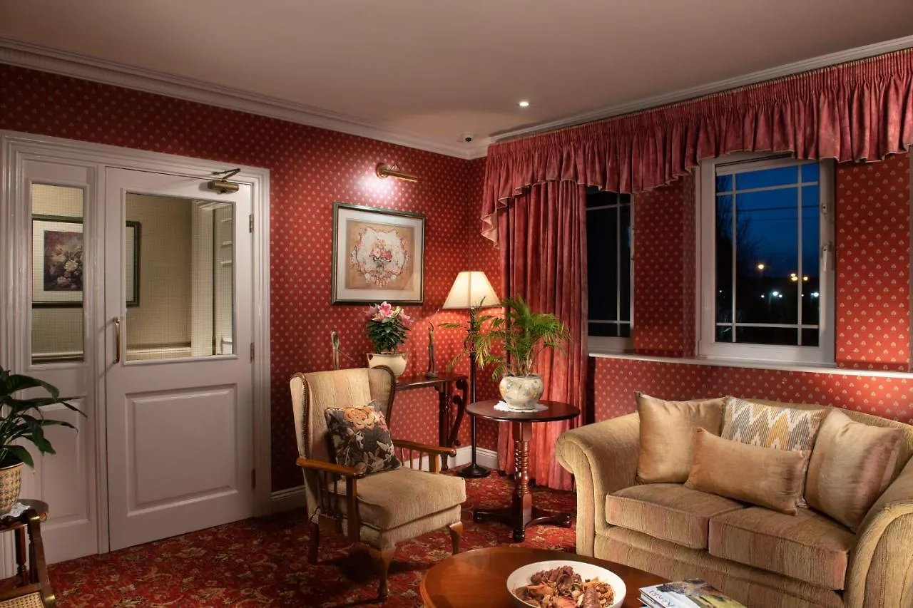 Killarney Lodge 4*,